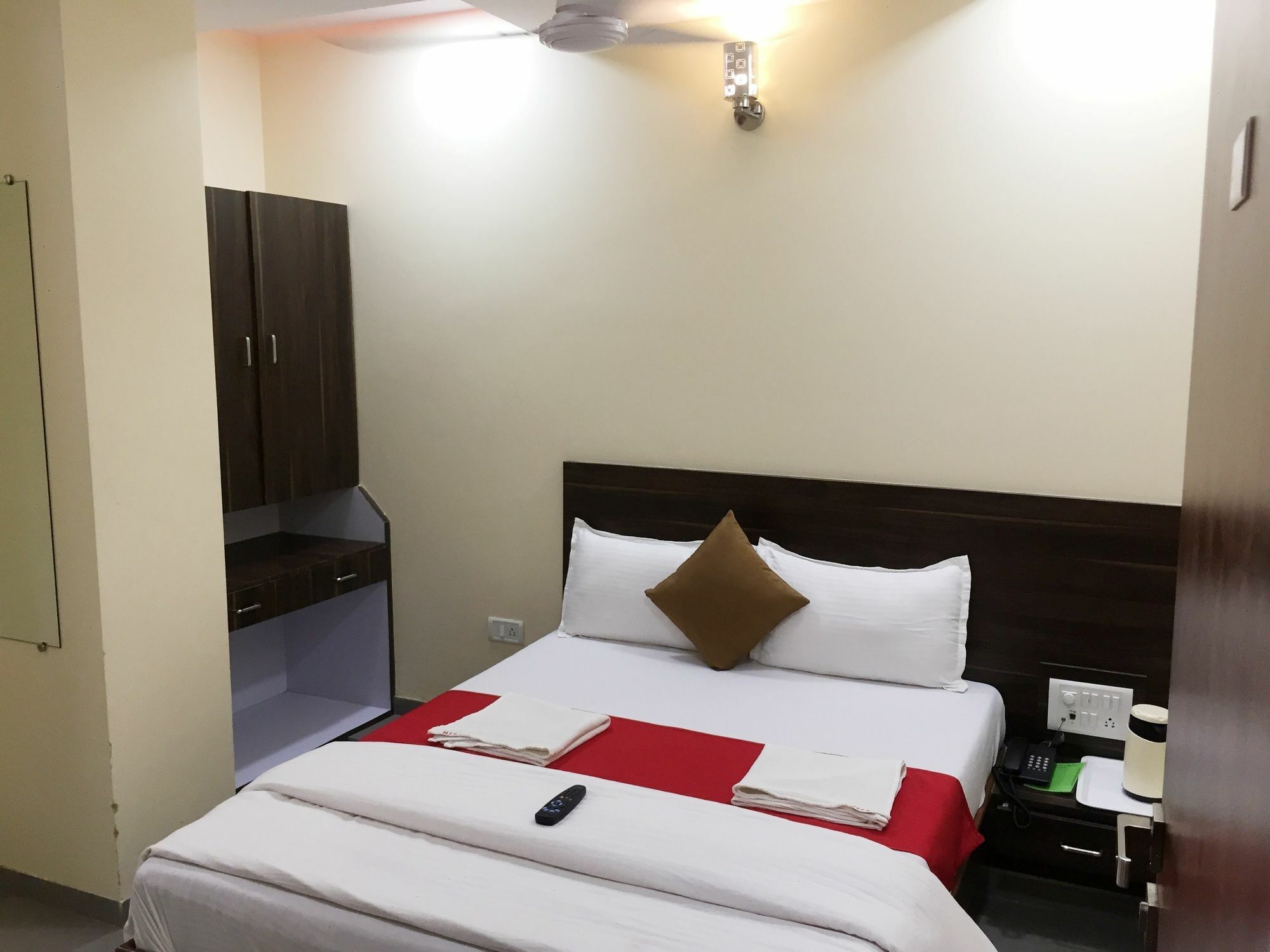 Terminus Square Hotel Kurla Exterior foto