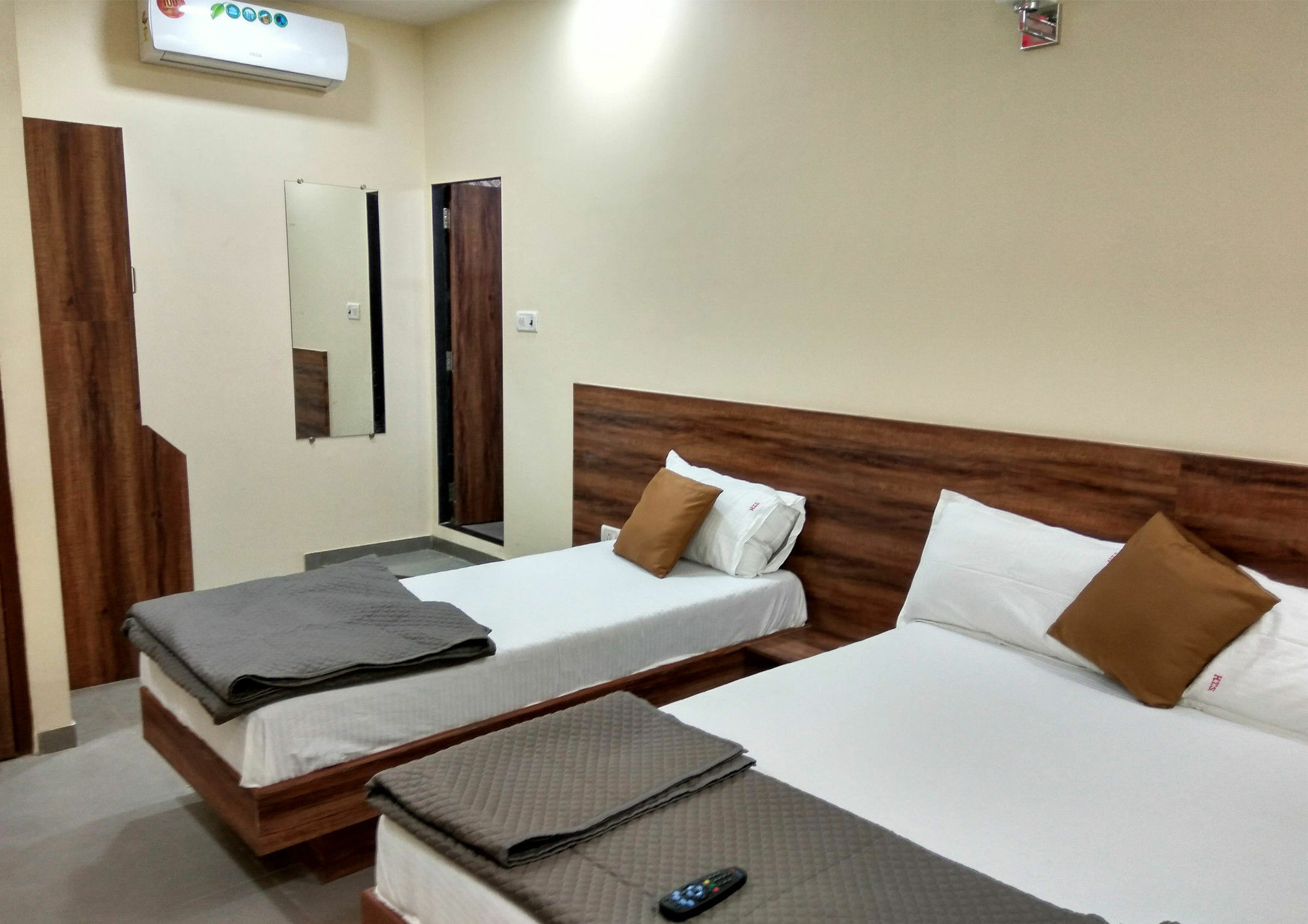 Terminus Square Hotel Kurla Exterior foto